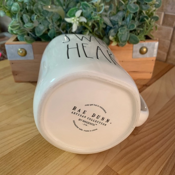 RAE DUNN BY MAGENTA “SWEET HEART” LL CERAMIC MUG - Picture 5 of 5